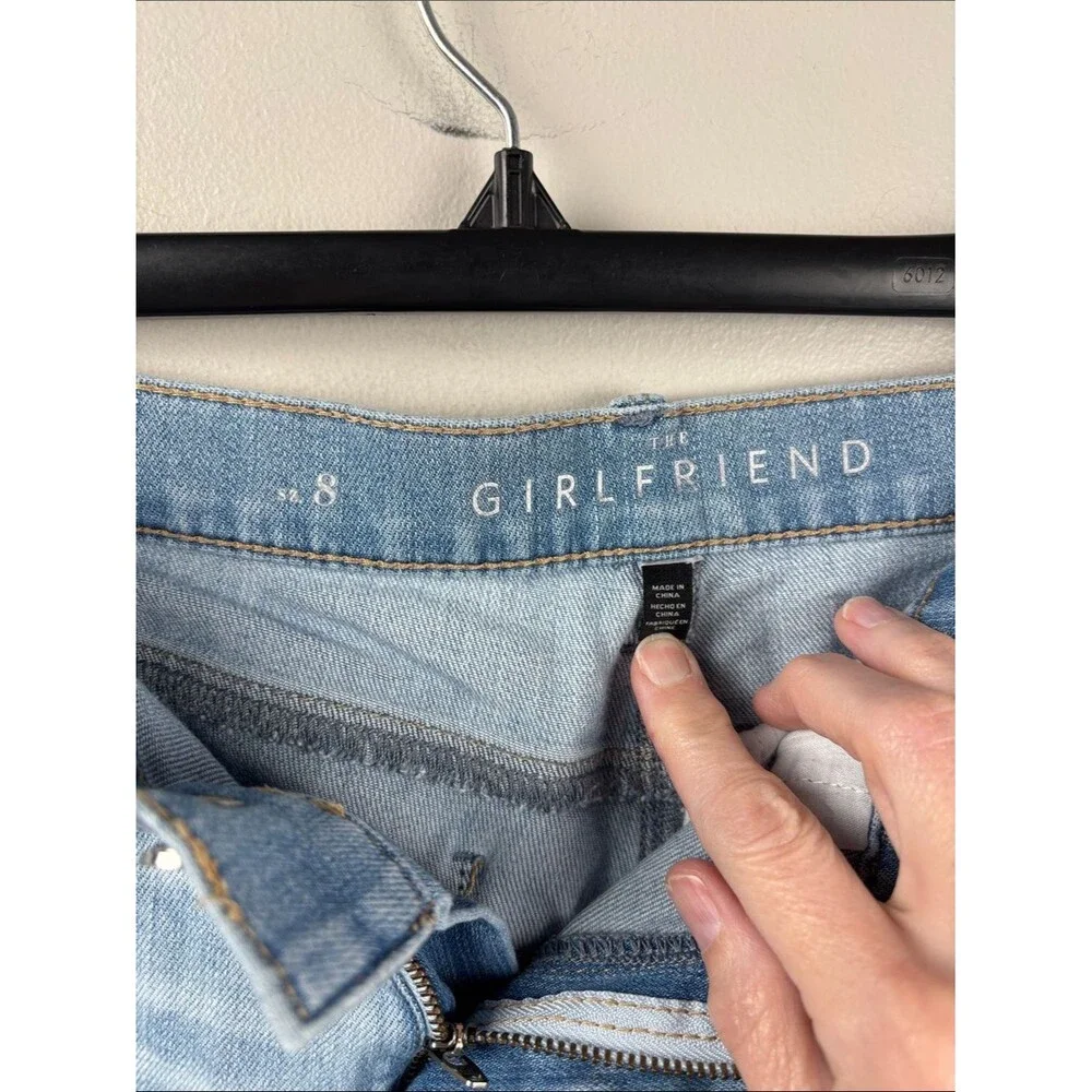 White House Black Market Light Blue Embroidered Floral distressed Jeans